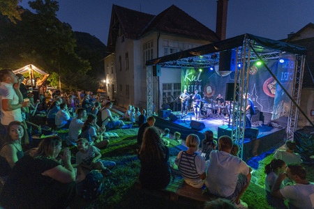 2025-07-18 KUL Petek-119